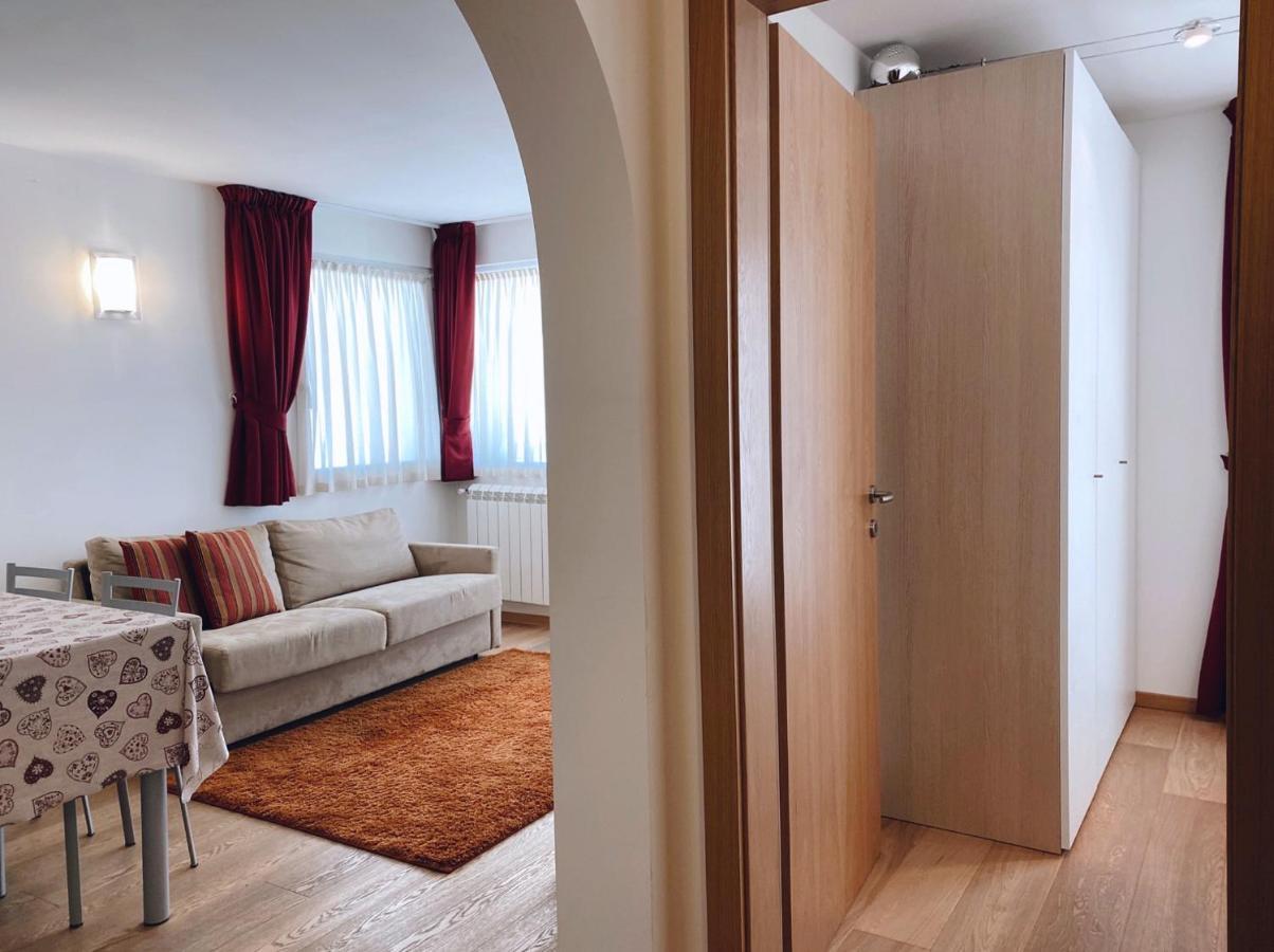 Bilocale Enjoy Apartment Temu Bagian luar foto